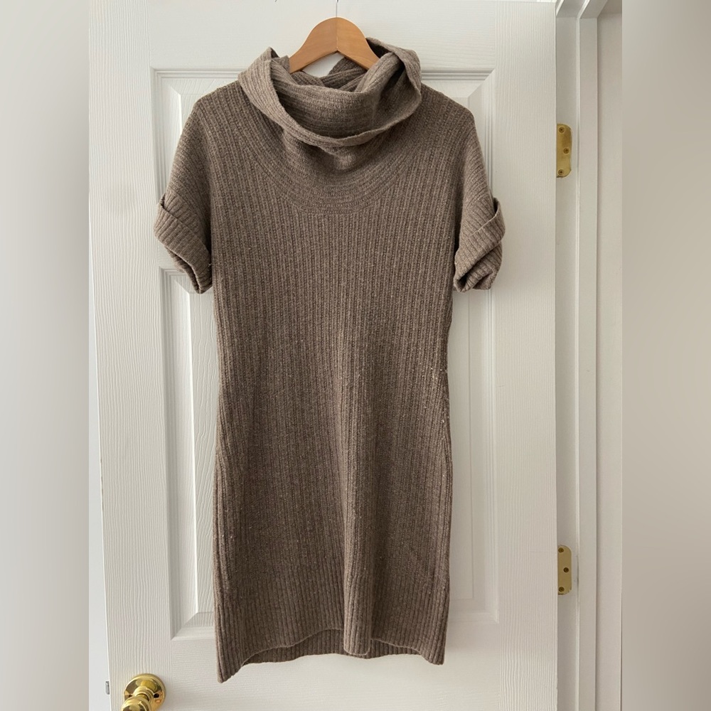 Banana Republic Sweater Dress (Size M)